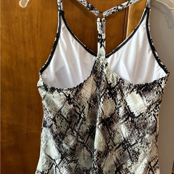 Like New Island Escape Snake Print Underwire Racerback Tankini Top - Picture 2 of 2